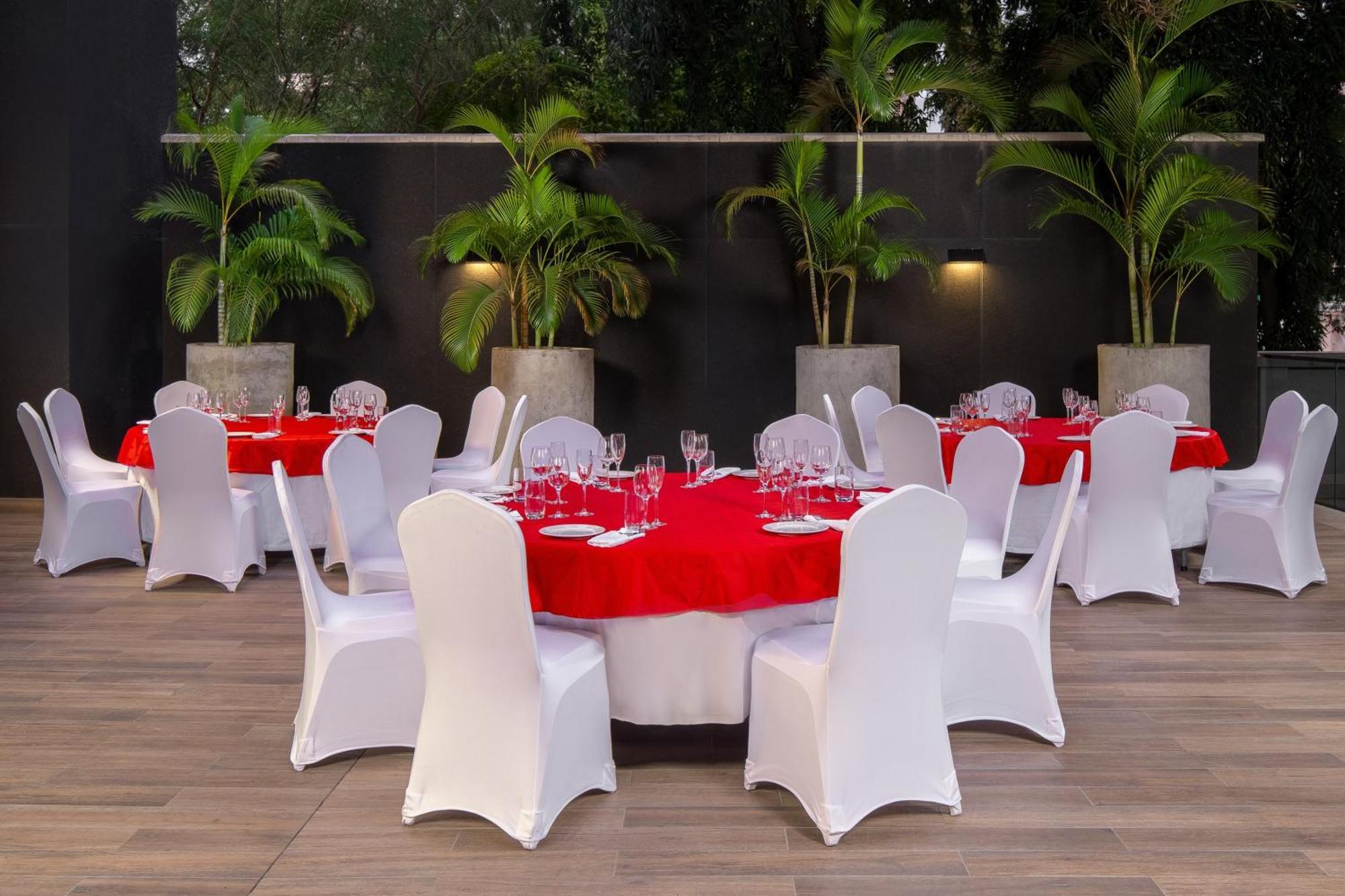 Crowne Plaza - Dar Es Salaam By Ihg Hotel Exterior foto